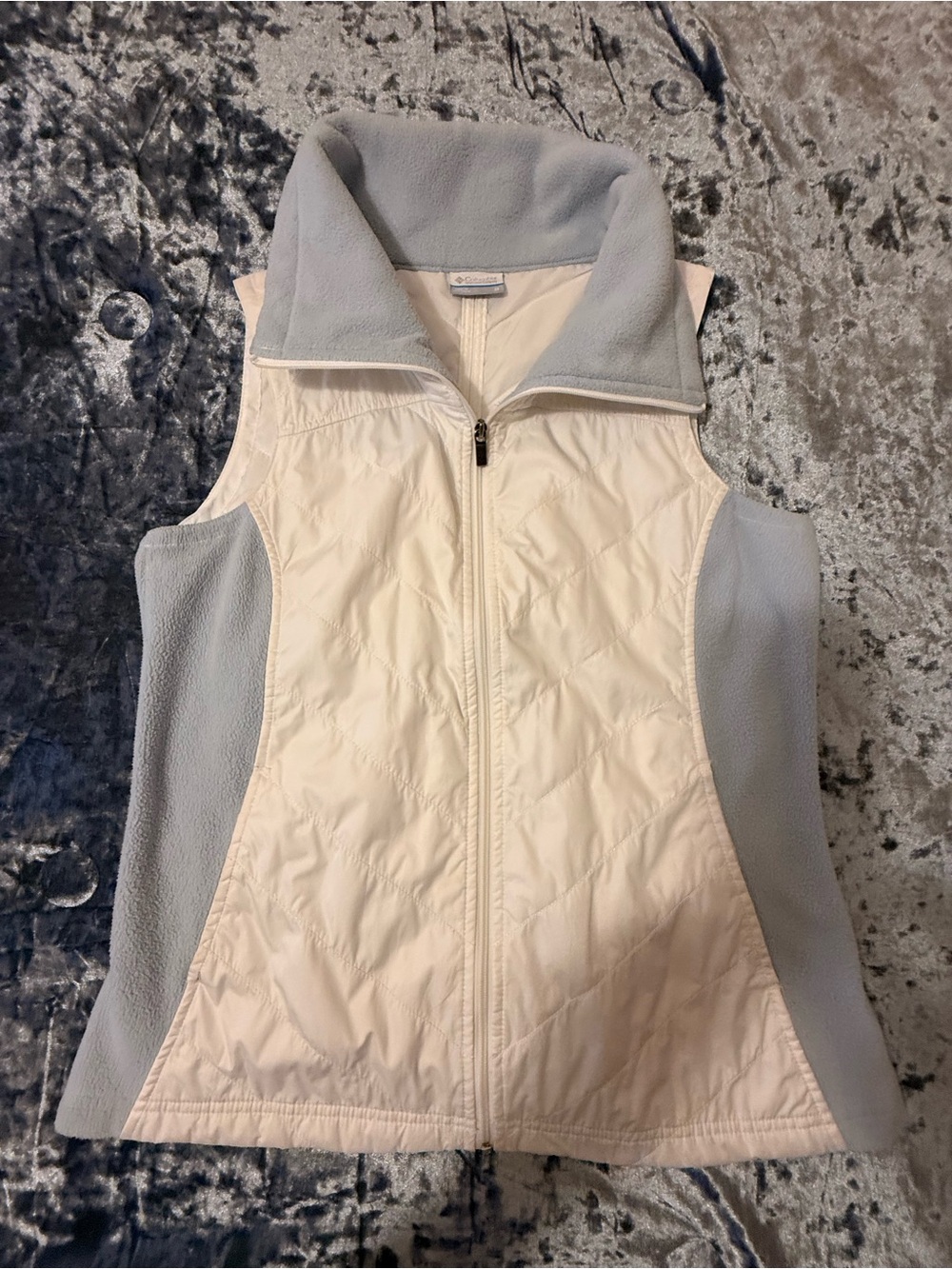 Columbia Women's Cream Quilted Vest with Light Gray Fleece Panels